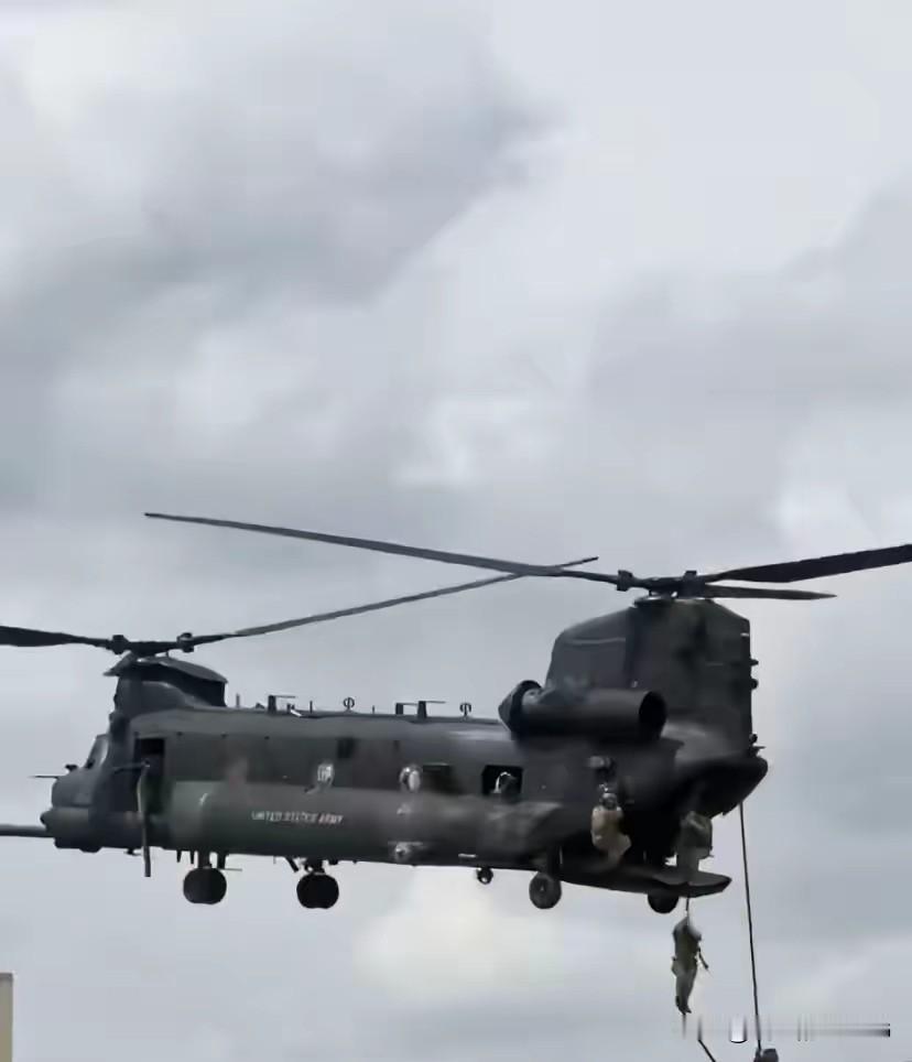 委内瑞拉的“菜”，显得美国的行动像超人一样勇猛。…[捂脸哭]美国派出三角洲，行动