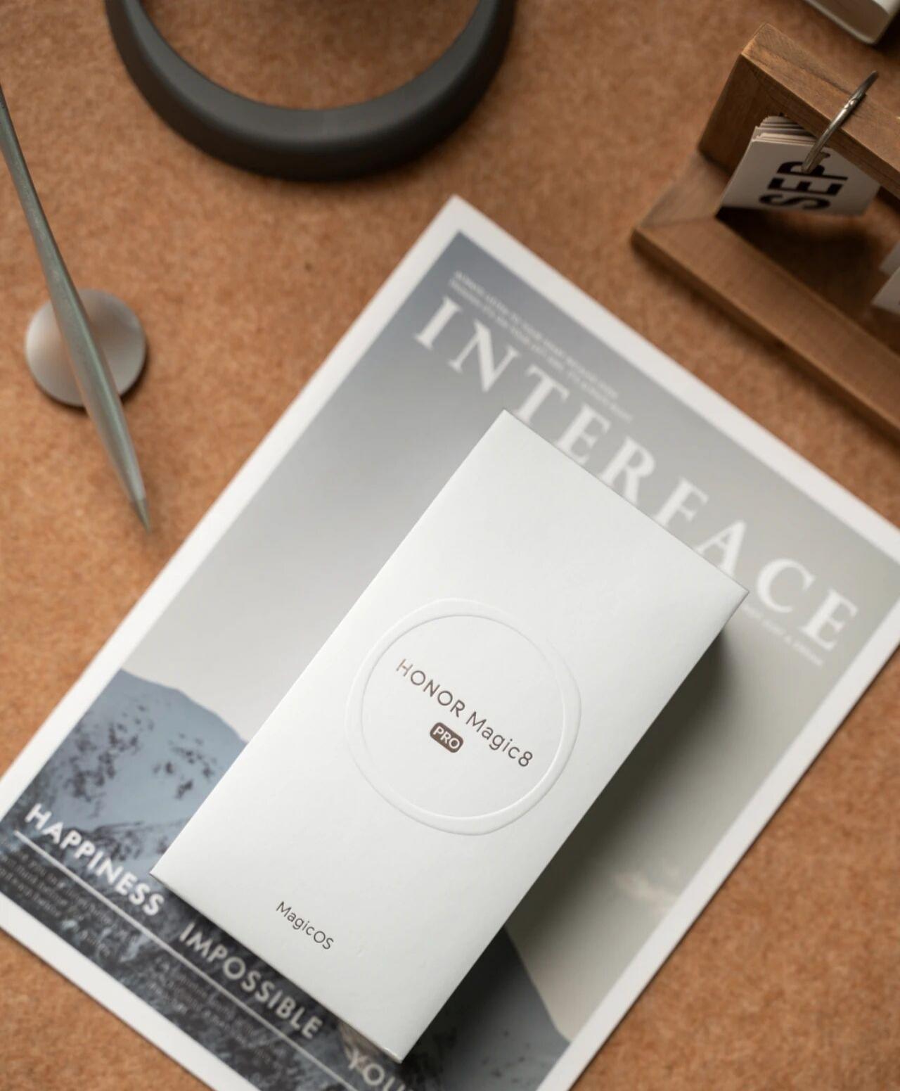 荣耀Magic8Pro开箱：这一代，更舒服全新一代的魔法旗舰荣耀Magic8系