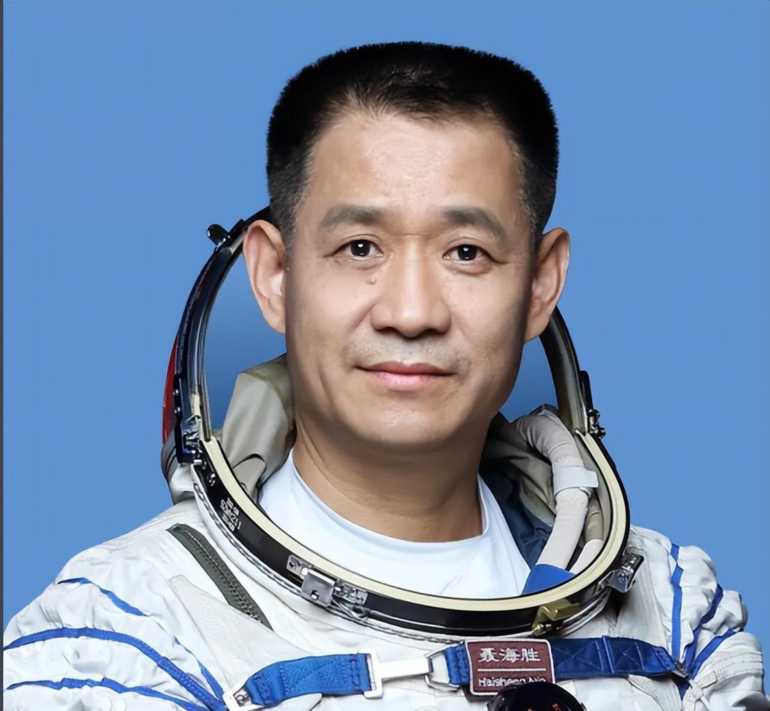 已经退休的“飞天将军”聂海胜，如今又过着什么生活？ 2025年4月的中国航天