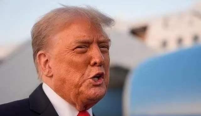 其实特朗普一直想逼全球跟中国脱钩，让中国经济垮掉。可是他算来算去，漏了一点，结果