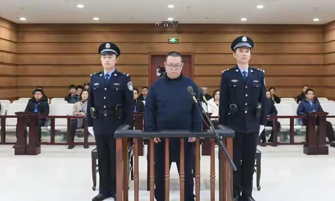 “重大立功没有成为白天辉的免死金牌”，尽管法院认定了白天辉有重大立功表现，但并未