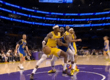 追梦格林这动作，不给恶意犯规？