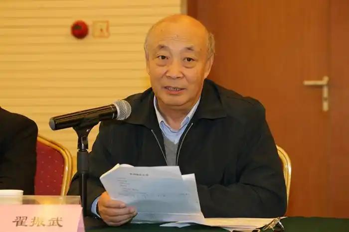 这脸打得实在响亮！2015年二胎政策刚推出，权威专家翟振武教授曾拍着胸膛认为，一