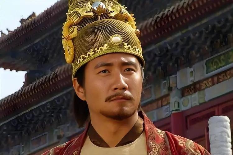 1970年,山东邹城的农民挖防空洞时,意外发现了一座明代王陵。当考古专家清理到墓