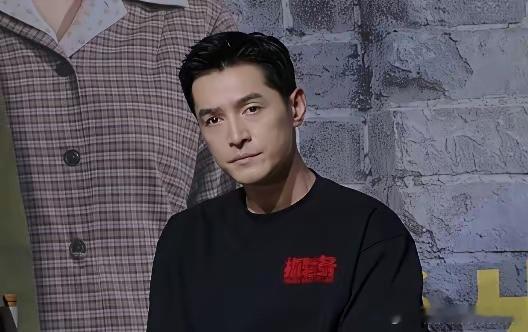 《抓特务》票房扑街，受害最大的其实是胡歌。胡歌从2023年起，连续拍了5部电影，