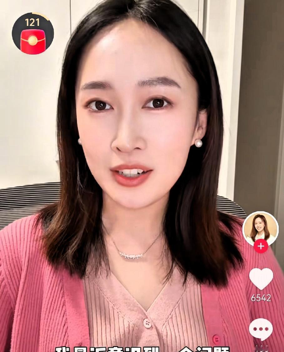 悠悠自己也想不到吧在东方甄选直播时没火居然在别的地方火了，原以为董宇辉走了，