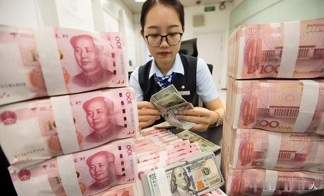 存款选一年还是三年，哪个更划算？存长存短，心安即归年钱放银行，一年还是三年，