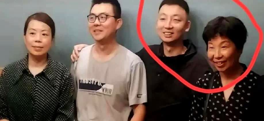 姚策真的很聪明，他在与生母杜新枝的交流中套出了很多话。说起这孩子，最戳人