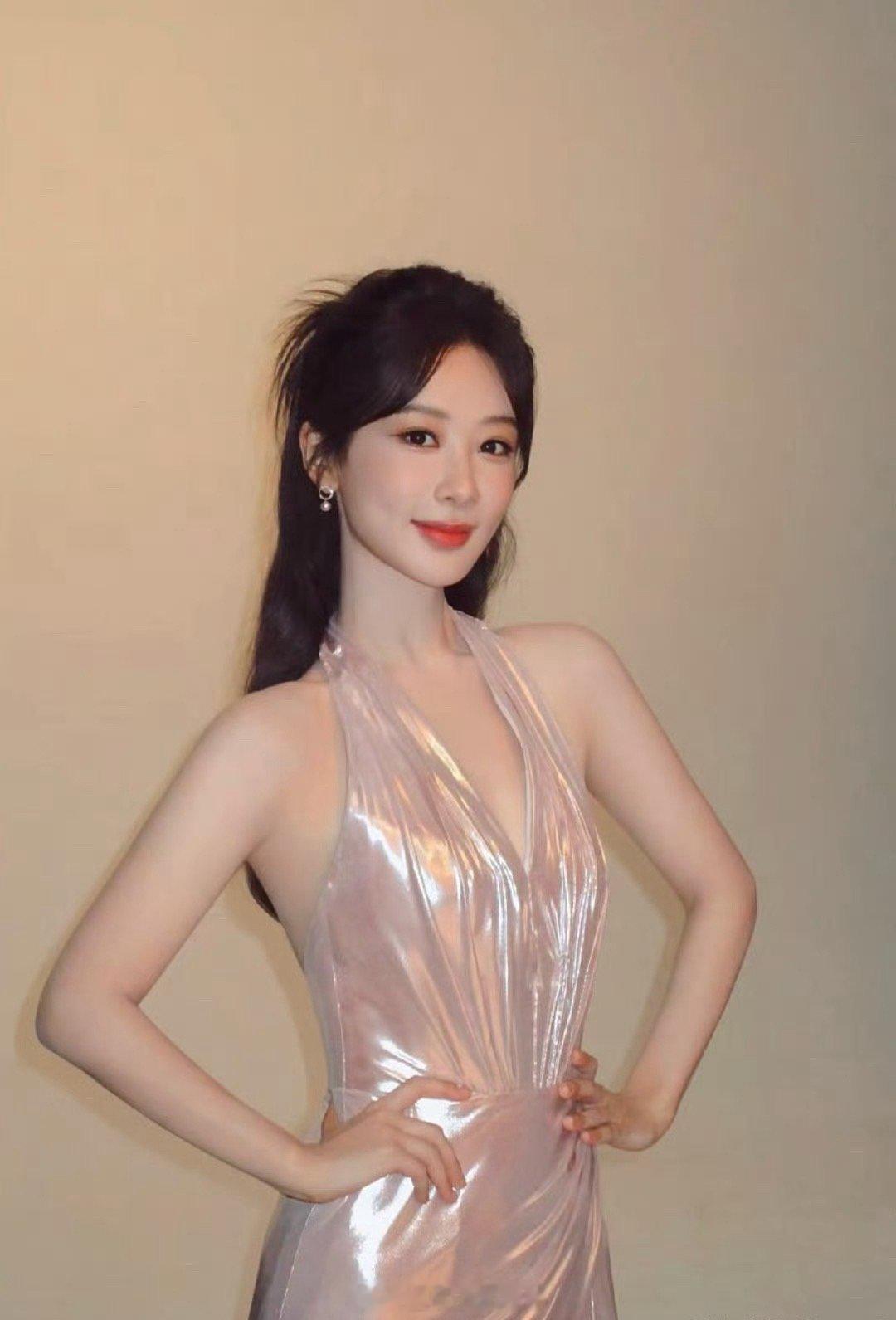 杨紫这个身材我嘶哈嘶哈​​​