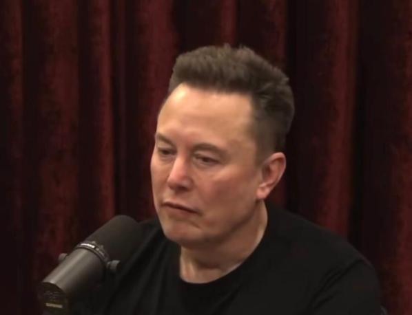 马斯克直接对特朗普发出警示！如果未来爆发世界大战，美国或将成为第一个战败的国家，