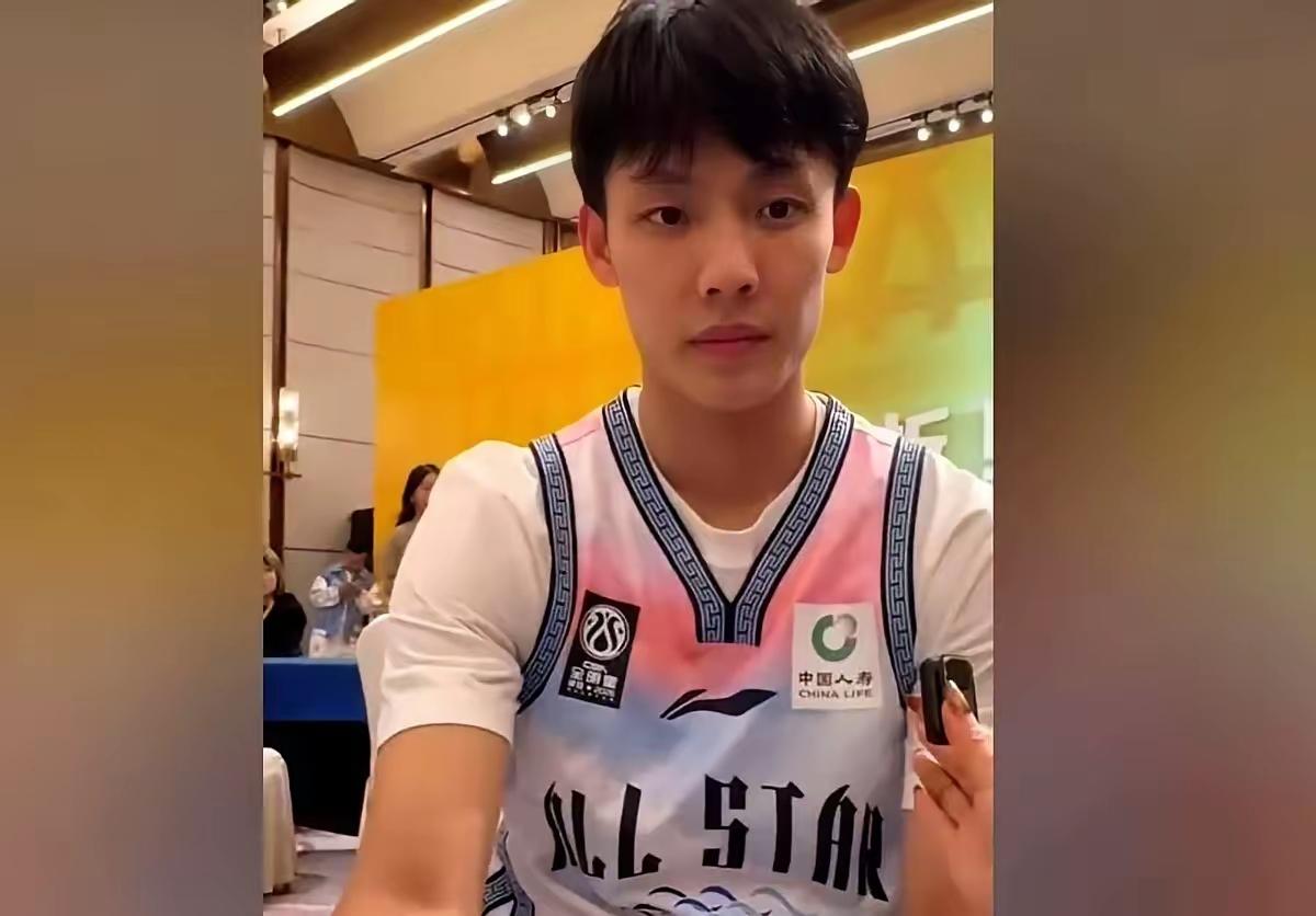 广东球迷这是疯了吗？在得知北控男篮希望用王少杰加现金换徐杰时，广东球迷这样说，要