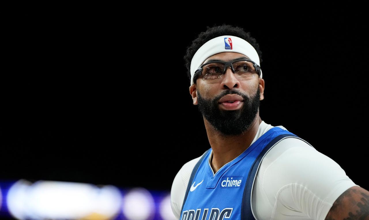 上个赛季安东尼-戴维斯差点被送往东部球队！美媒爆料：上个赛季安东尼-戴维斯一直施