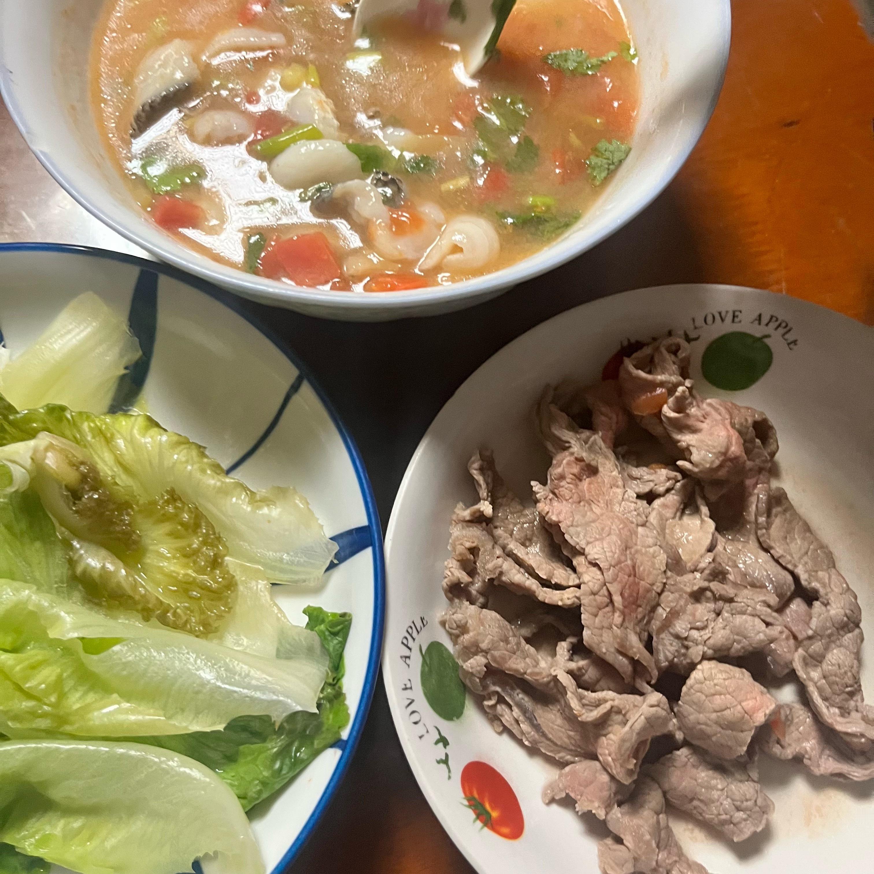 我的晚饭之水煮黑鱼片水煮牛肉水煮生菜