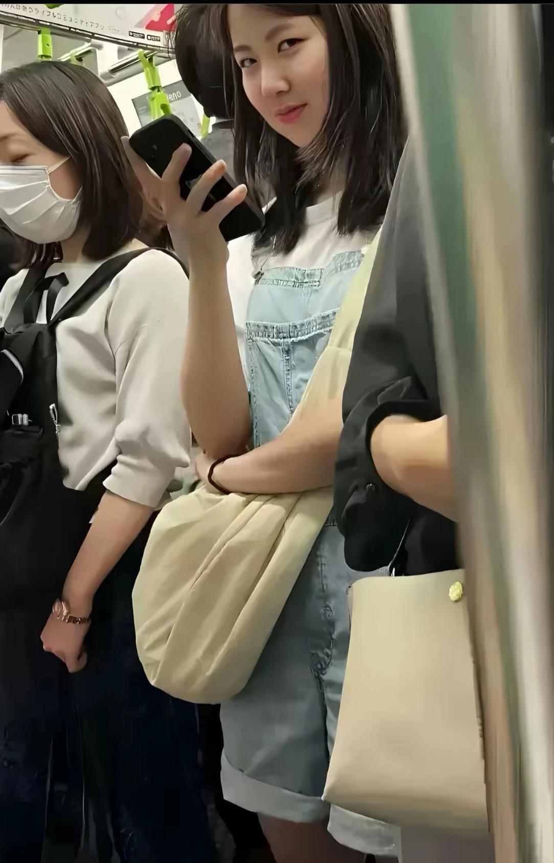 又不认识，这个眼神是什么意思？
