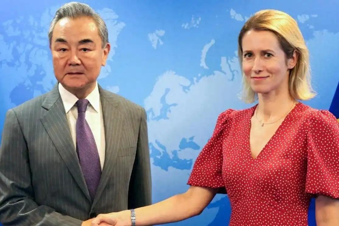 中国彻底想通了：不再费力拉拢欧盟！不是傲气，是真的没必要了。咱们跟欧盟打交道，老