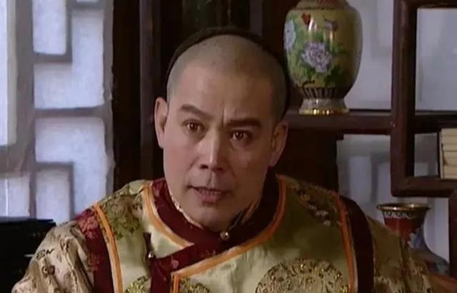 1697年，亲征噶尔丹回京的康熙，虽说大胜归来，却满脸怒色，他先是处决了太子