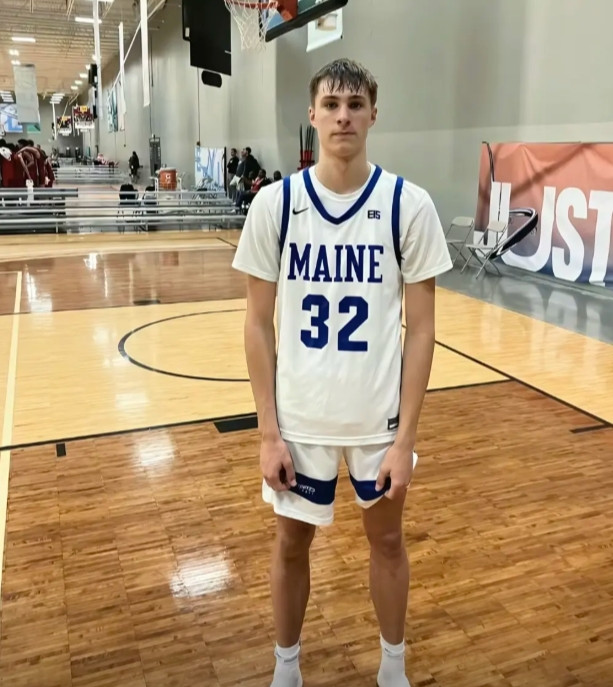 “弗拉格新秀挑战：心态、硬解能力与篮板保护的全面提升之路”