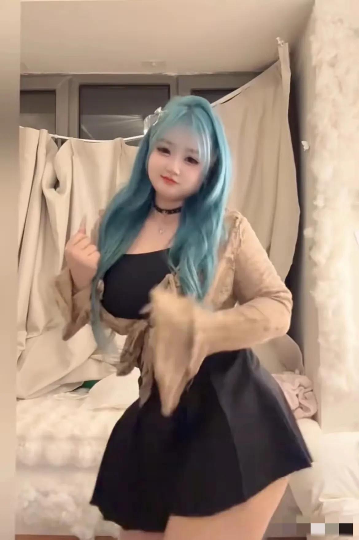说实话，要不是因为父亲谢广坤，他这个胖墩墩的女儿肯定找不到戏拍。好在乡村爱情里