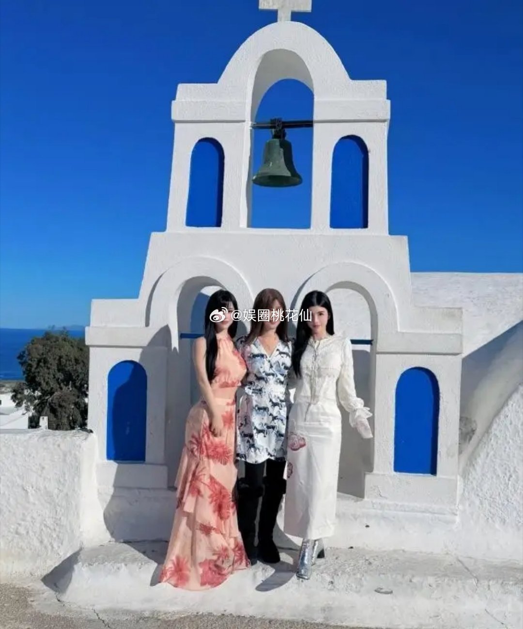 BY2姐妹和妈妈同框，网友：原来妈妈才是颜值担当！！！！！！！！！！！！！