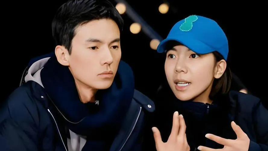 张婉婷宋宁峰离婚回执单曝光，二人终于要离了！2026年4月22日，有网友曝光