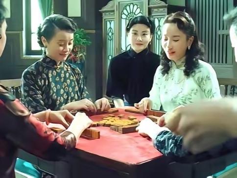 追剧《沉默的的荣耀》，明白了一个道理，国民党为什么会倒台，就是因为自身的腐败。