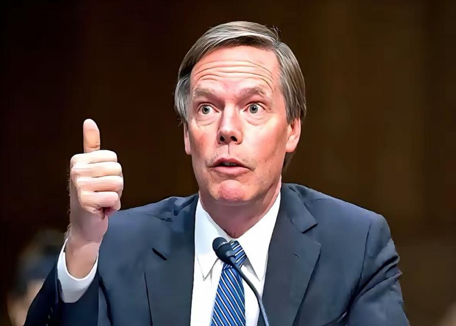 美国前驻华大使伯恩斯最近说了句大实话：“我们都严重低估了中国！”他说自己坐过