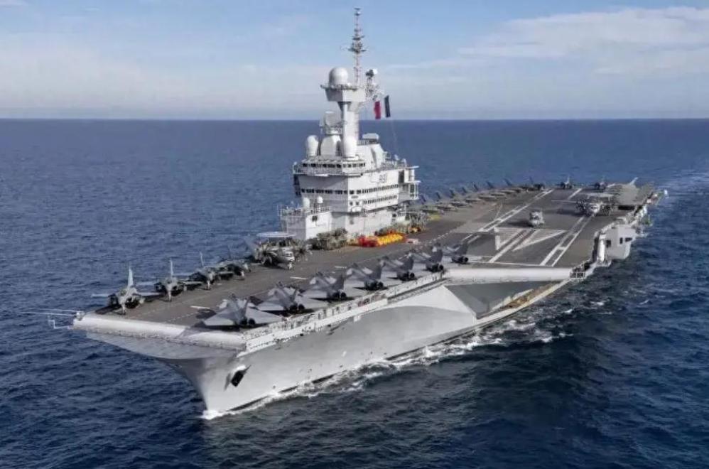 法国准备建造一艘核动力航母，以取代“小马拉大车”的现役“戴高乐”号航母。法国建