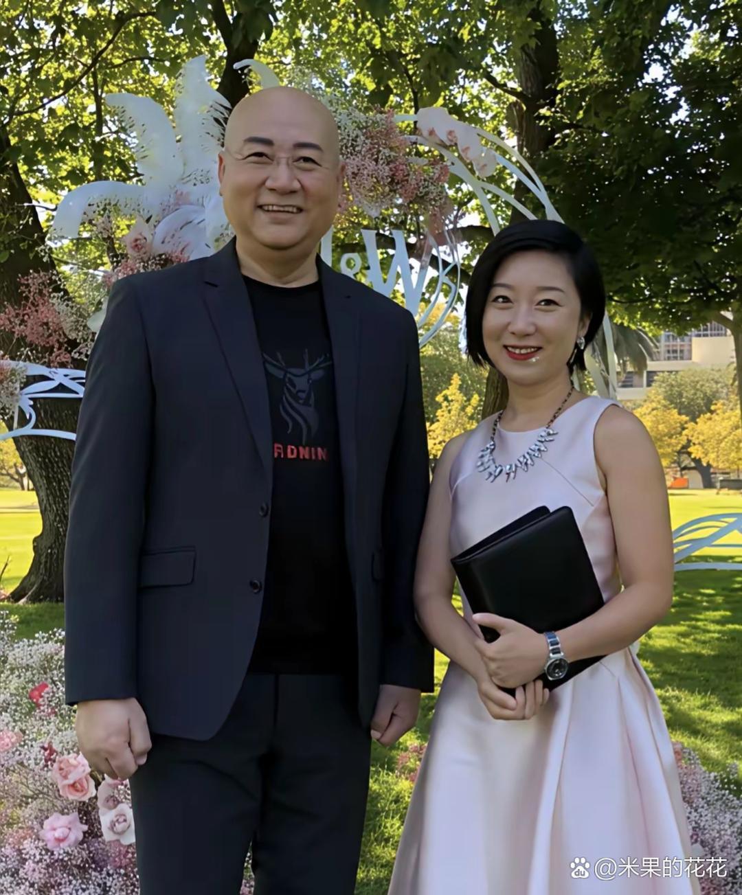 陈丽华孙女太会长！眉眼像赵勇气质却温柔陈丽华大儿子赵勇的女儿，眉眼五官简直跟