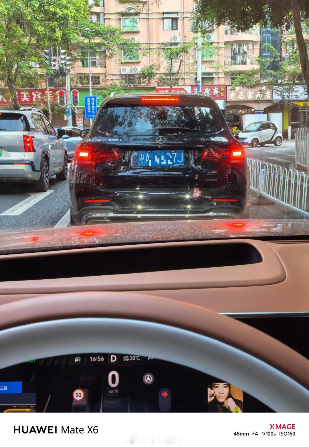 我其实一直有一个疑问为啥大家都是借鉴路虎借鉴保时捷从家用车角度来说，奔驰的车也都