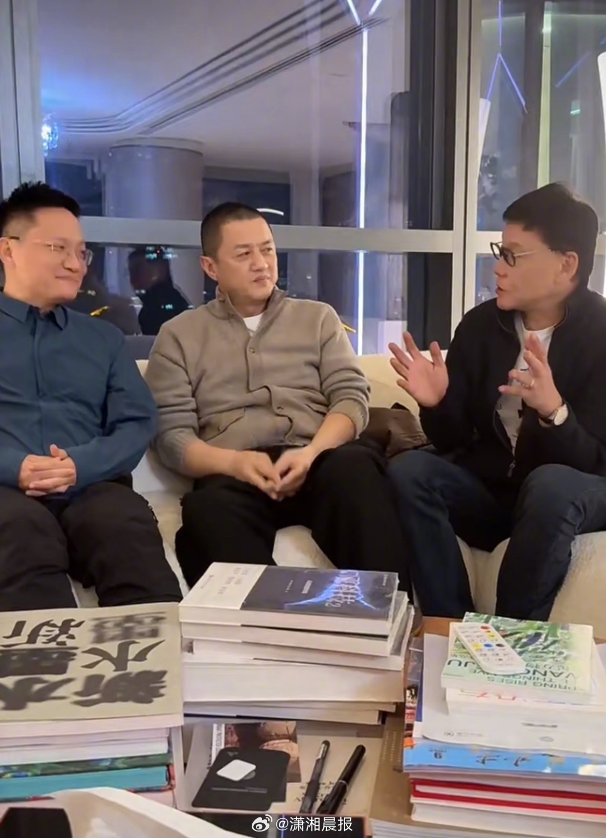 【#李亚鹏说没还完债#，#李亚鹏说人生至暗时刻已过去#】5日，李国庆发布了一则与