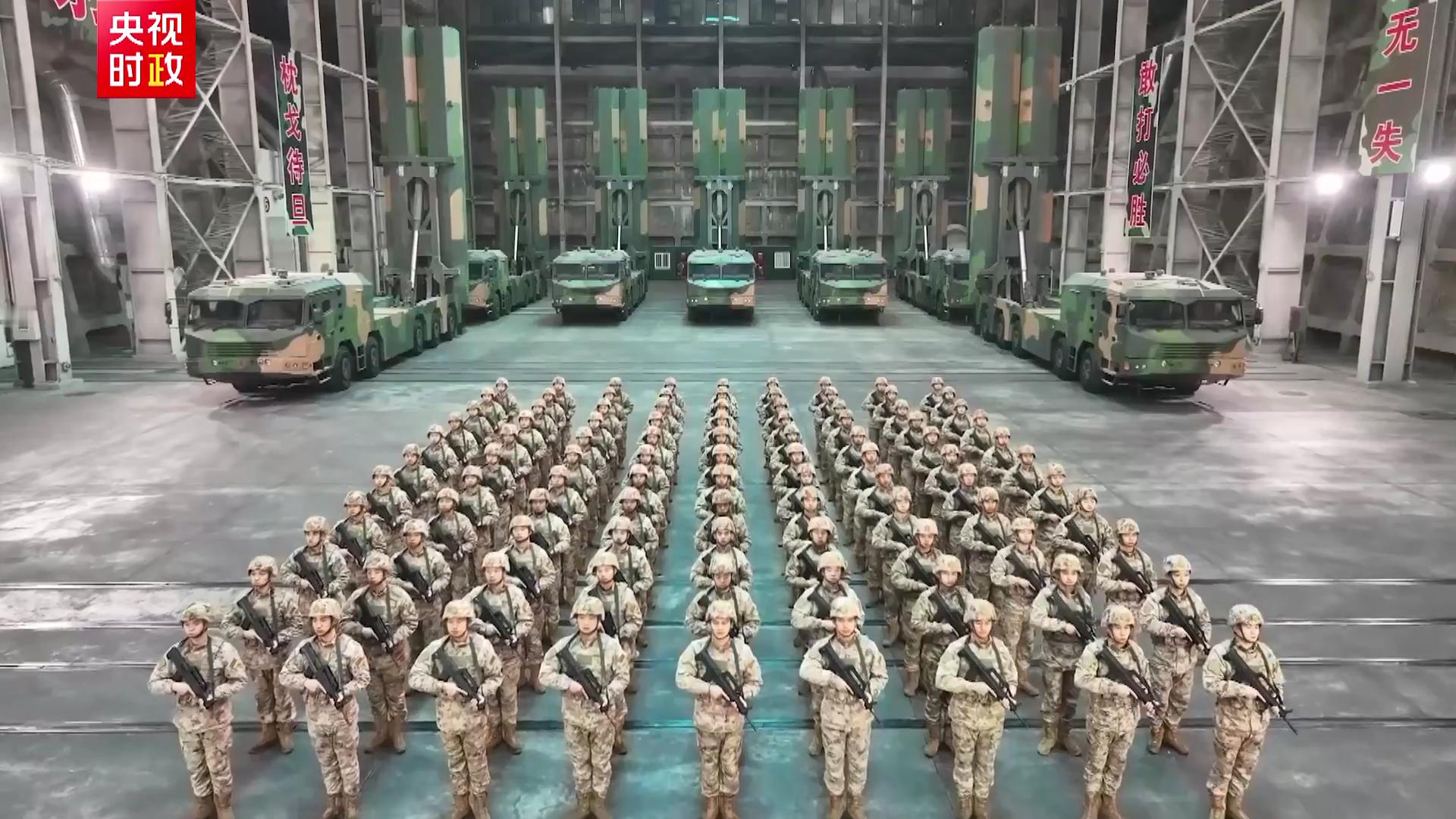 火箭军某旅长剑-100巡航导弹起竖状态确实更有气势烽火问鼎计划东风快递