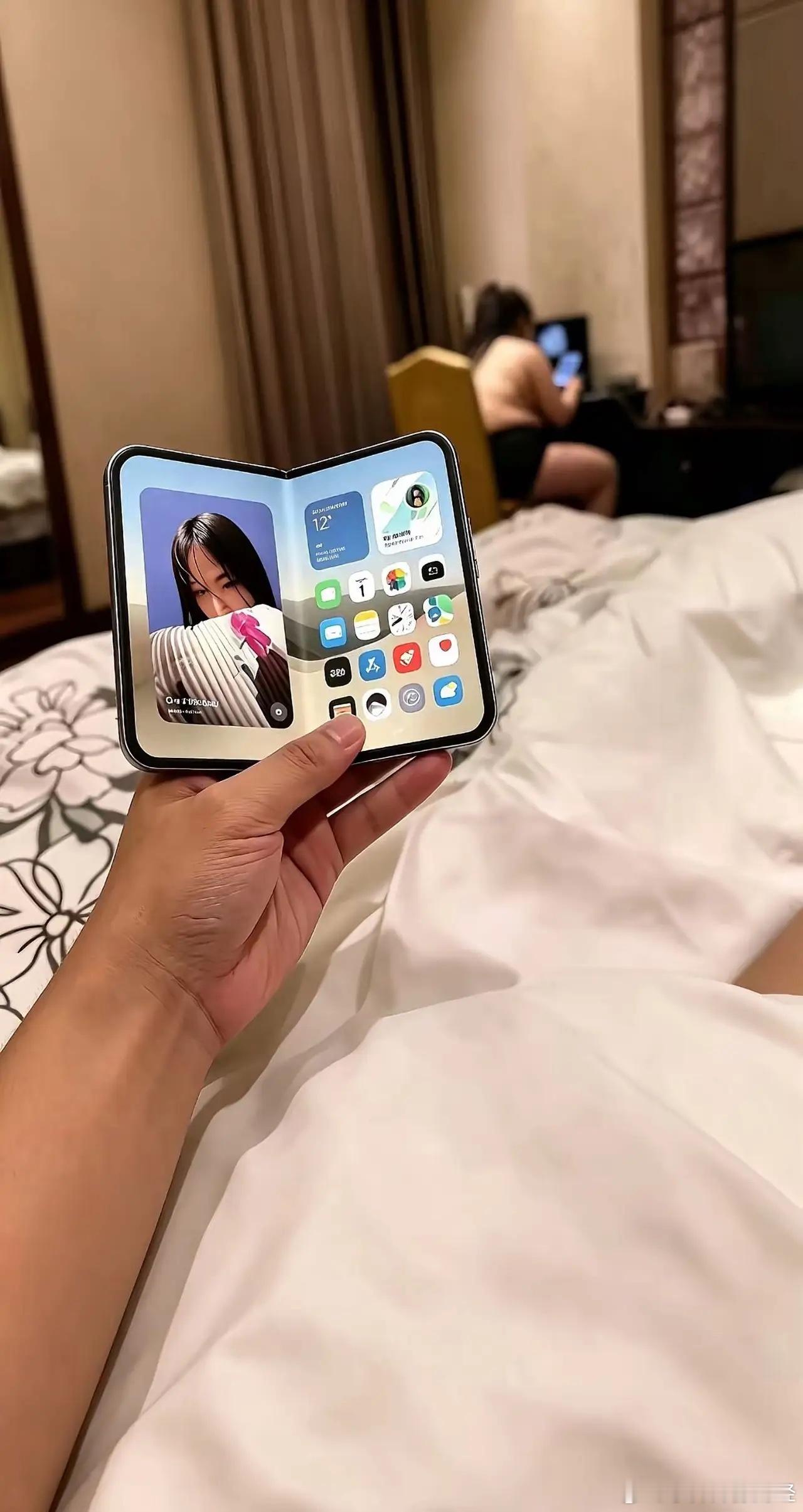 一万多的苹果Duo也是轻轻松松拿下。如有雷同，纯属巧合！​​​