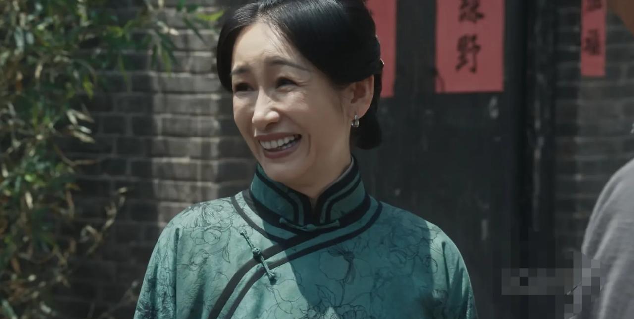 《生万物》果然，最难防的就是家贼！消失许久的费文典又回家了，这次他是带着秘密任
