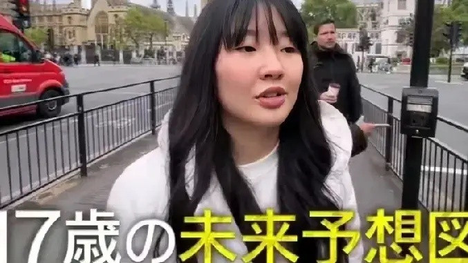 张本美和:后来才意识到，对阵孙颖莎赛前因为害怕落泪，当时完全是想太多了。这是张本