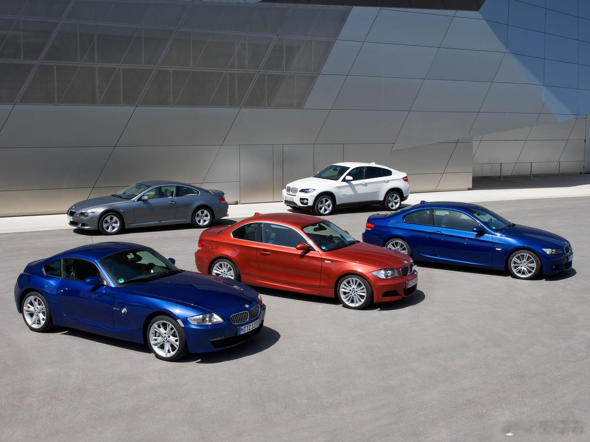 很多人都被现在的二手车行情吓着了。原本动辄大几十万的准新大排量性能车，如今二三十