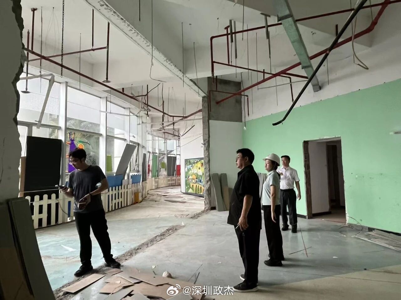 深圳南山的小区幼儿园要改城酒店了，业主们都要气疯了！中海深圳湾畔花园楼下1700