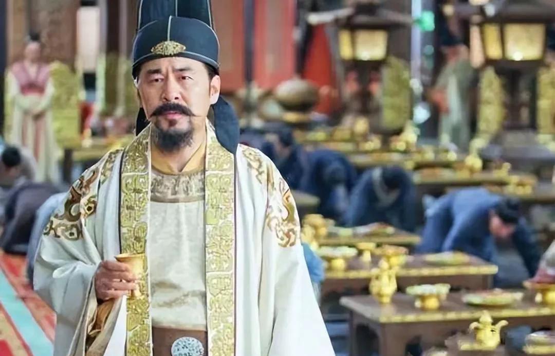 五代十国，兵荒马乱，小皇帝根本就压不住，即便赵匡胤不夺权，也会有别人夺权。陈桥