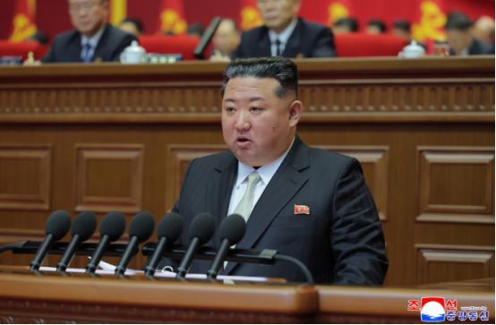 在劳动党代表大会上，金正恩宣布，韩国是彻底敌国，永远的敌人！ 朝鲜将韩国视为