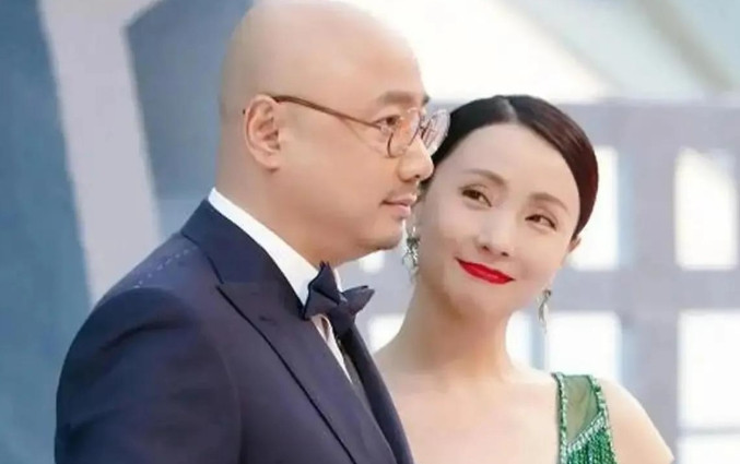 那年，孟非和黄磊一起投资了300万，合伙在南京开了一家叫做“黄粱一孟”的火锅店，