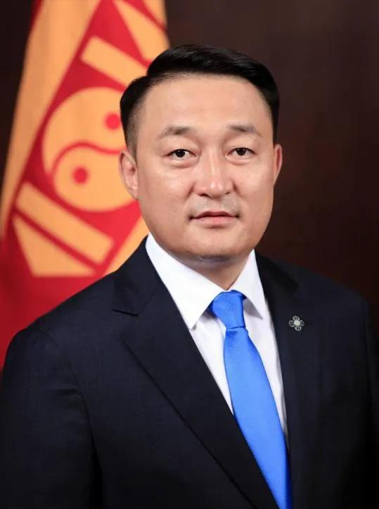 就在刚才蒙古国突然宣布了！9月28日，蒙古国国家大呼拉尔主席（议长）阿玛