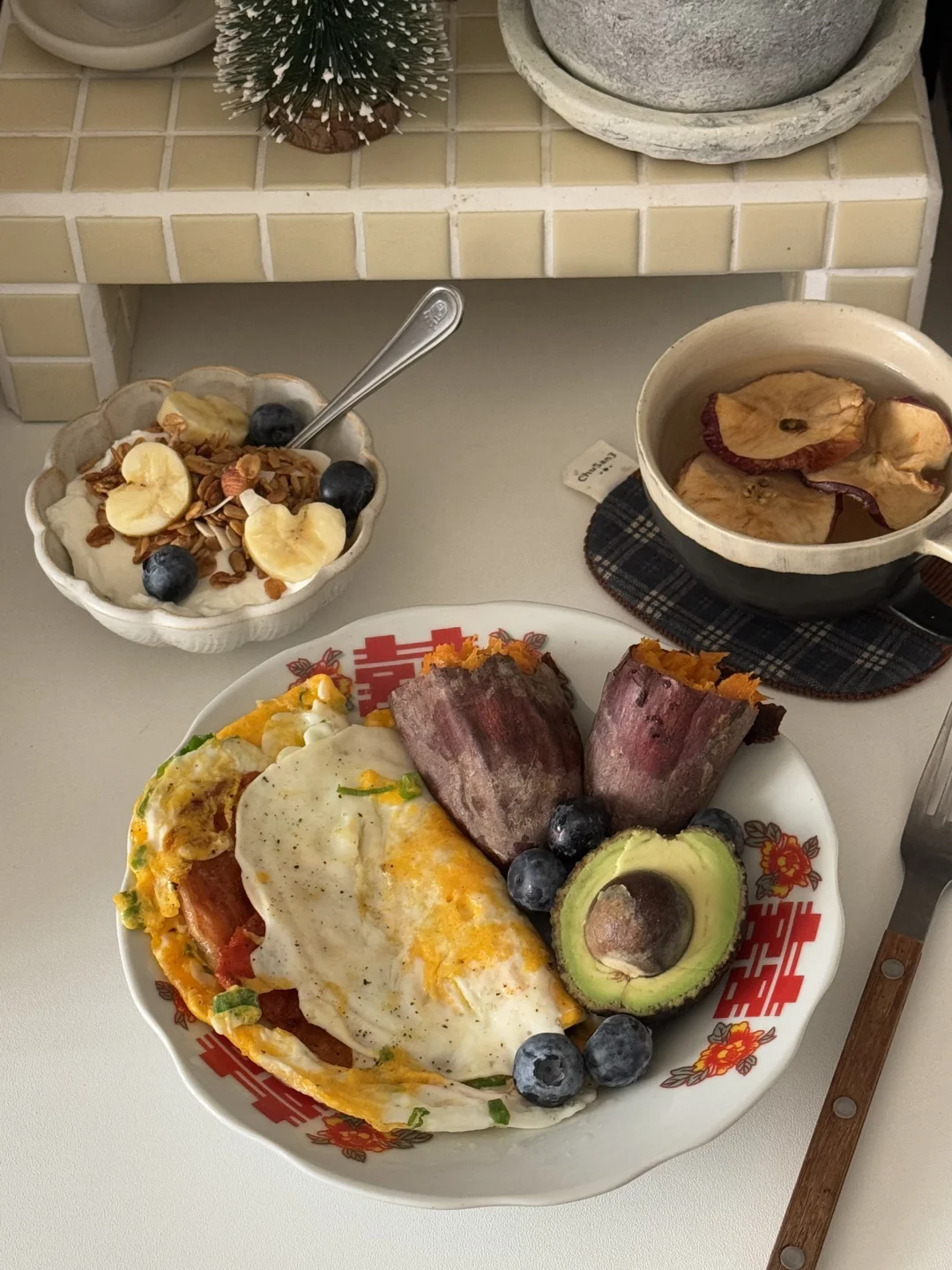 今日早餐｜蛋包里脊&烤红薯&燕麦酸奶🥣