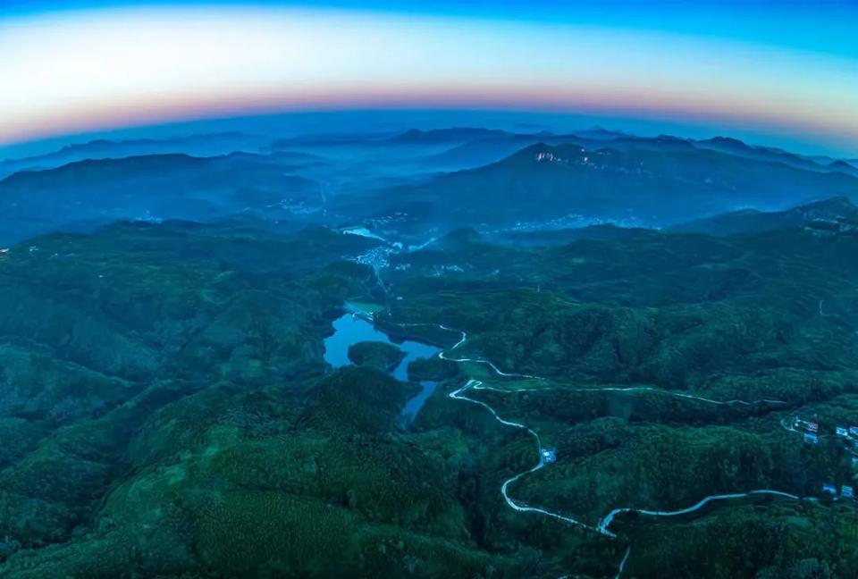 大热天才知道济南最贵的住宅其实集中在旅游路以南这一带。最近济南的气温超过40度