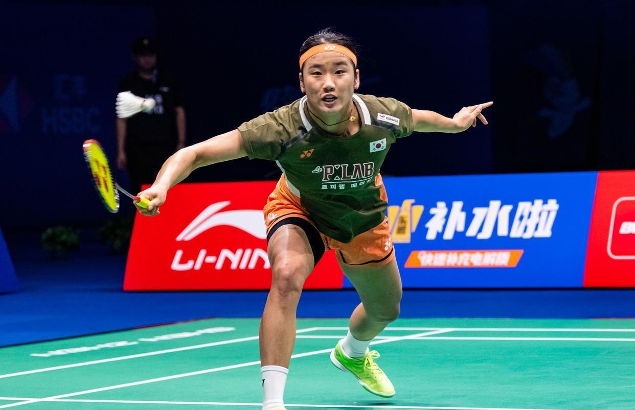 山口茜战胜安洗莹女单夺冠！2025年韩国羽毛球公开赛女单决赛刚刚结束。这也是