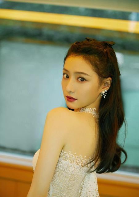 “00后最美”十位女明星，你认识几位呢？谁在你心中排第一呢？