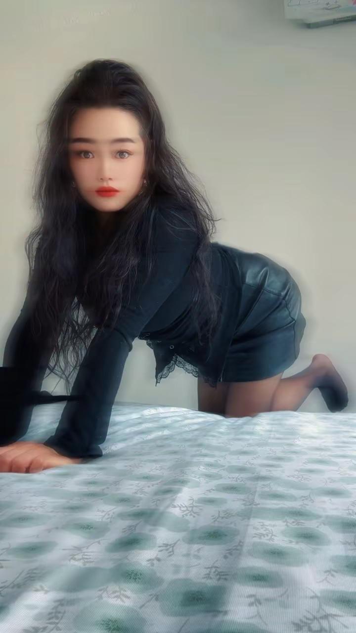 御姐上线卧室性感风