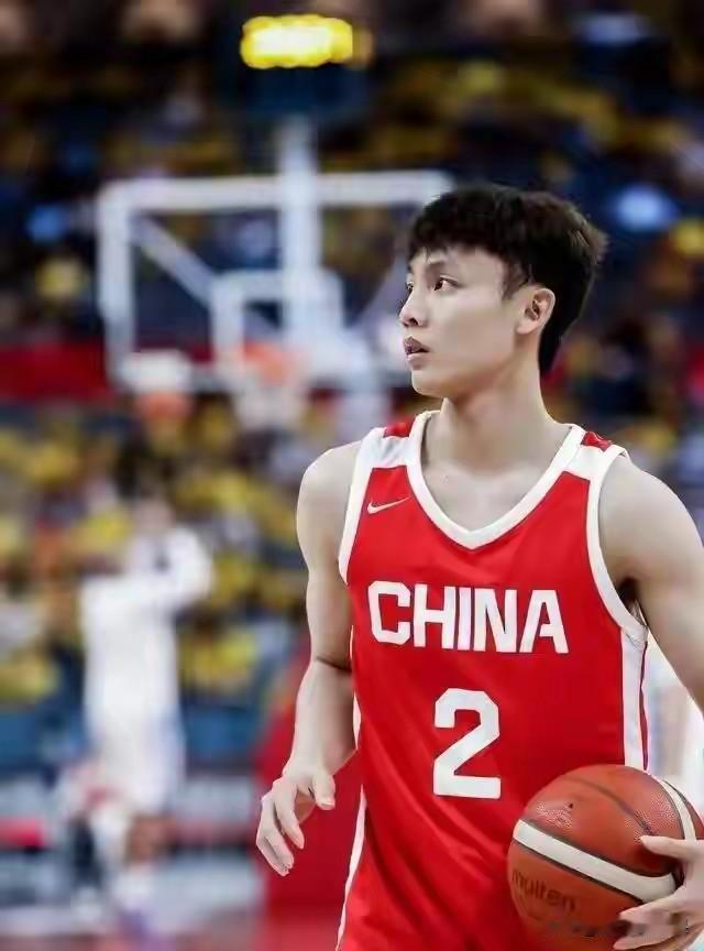 个人建议:郭仕强完全可以尝试带上这5位球员入选国家队:1.贺希宁28岁