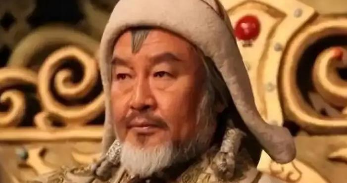 伊朗承认成吉思汗是他们的共有皇帝祖先，同时伊朗人把成吉思汗的孙子旭烈兀尊为国家的