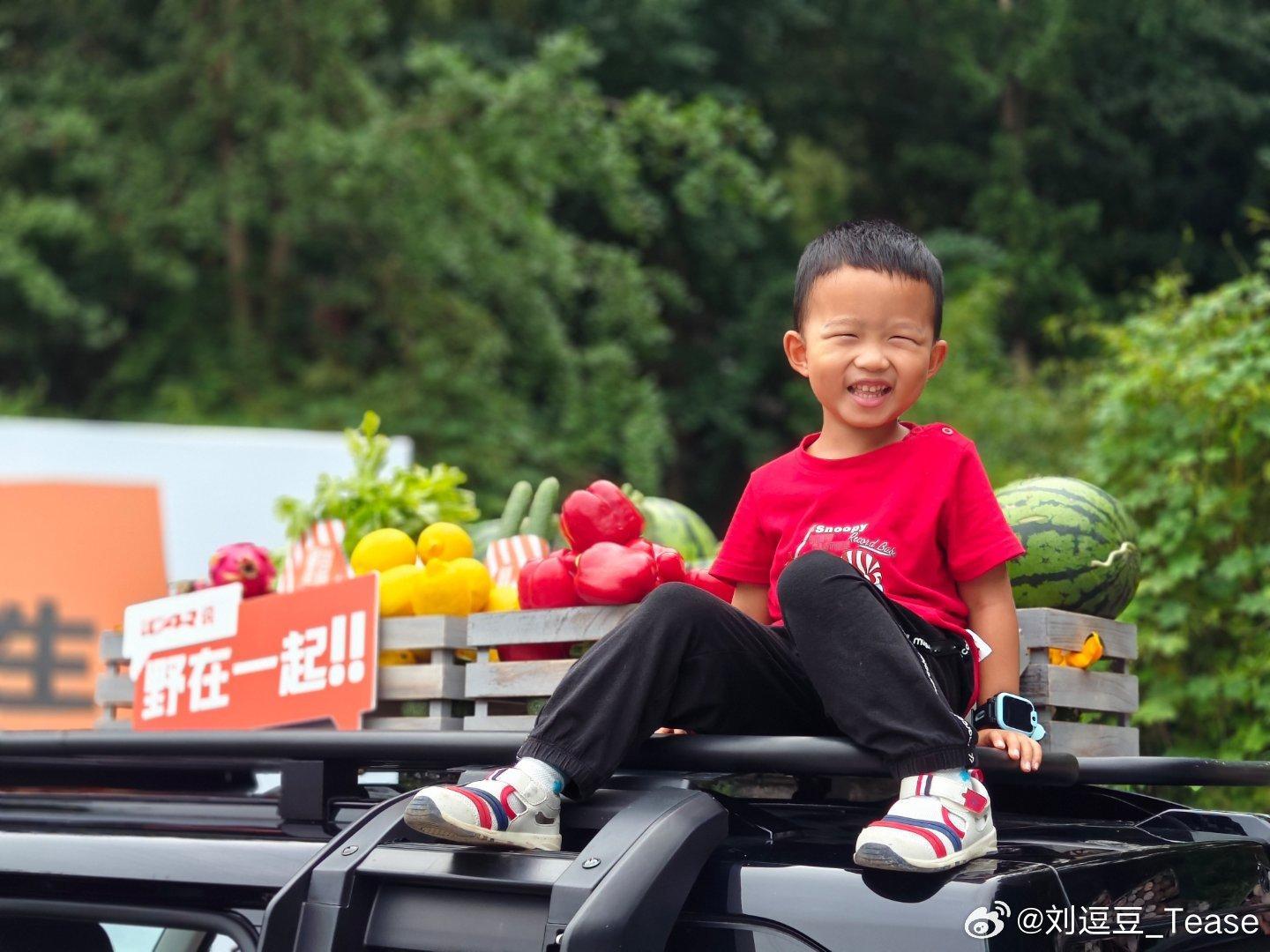 育儿补贴我家这个都快上小学了我总不能为了3600再生一个吧此时的儿子突然不香了