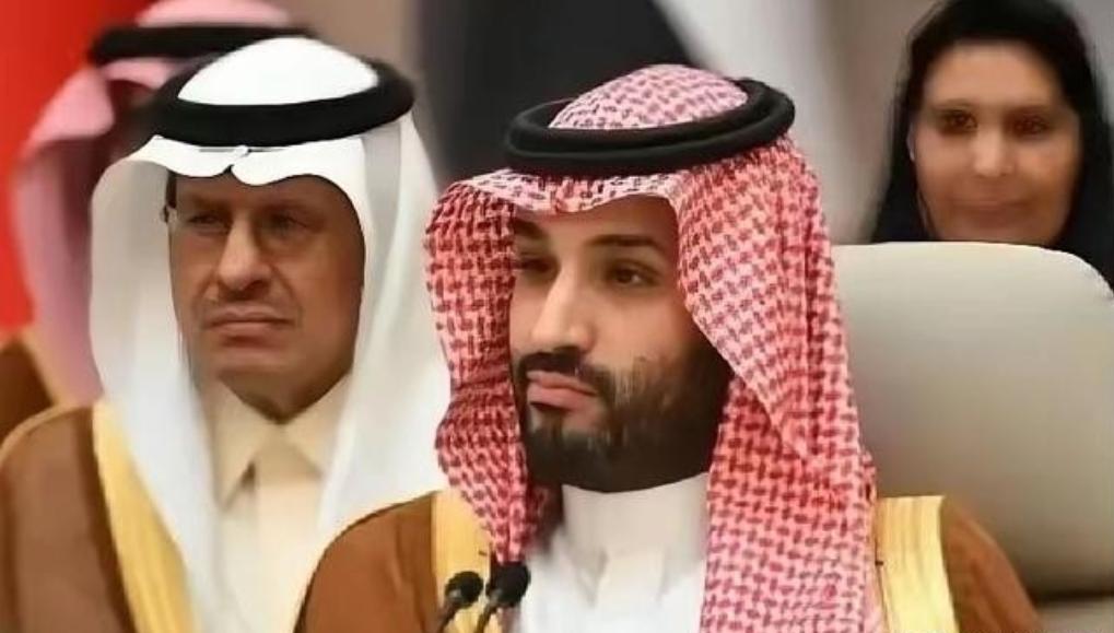 为什么沙特富得流油，却从没有国家去打沙特的主意呢？原因很简单，因为沙特太有钱了！