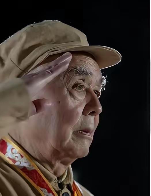 上甘岭一战，16岁的小战士忽然尿急，竟然在迫击炮上撒了一泡尿。没想到，就是这么一